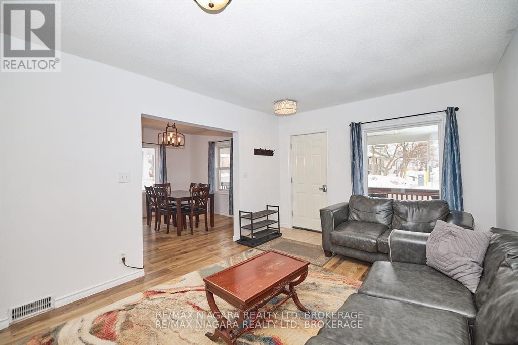 5983 Franklin Avenue, Niagara Falls, Ontario  L2G 4Y7 - Photo 7 - X12382465