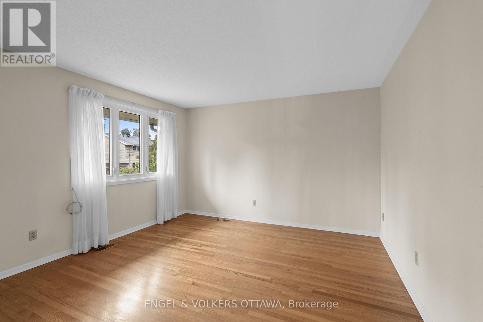 3348 Kodiak Street, Ottawa, Ontario  K1V 7S8 - Photo 19 - X12380686