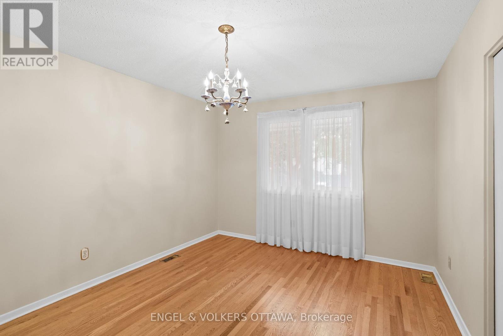 3348 Kodiak Street, Ottawa, Ontario  K1V 7S8 - Photo 22 - X12380686