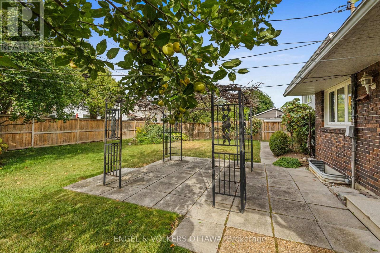 3348 Kodiak Street, Ottawa, Ontario  K1V 7S8 - Photo 38 - X12380686