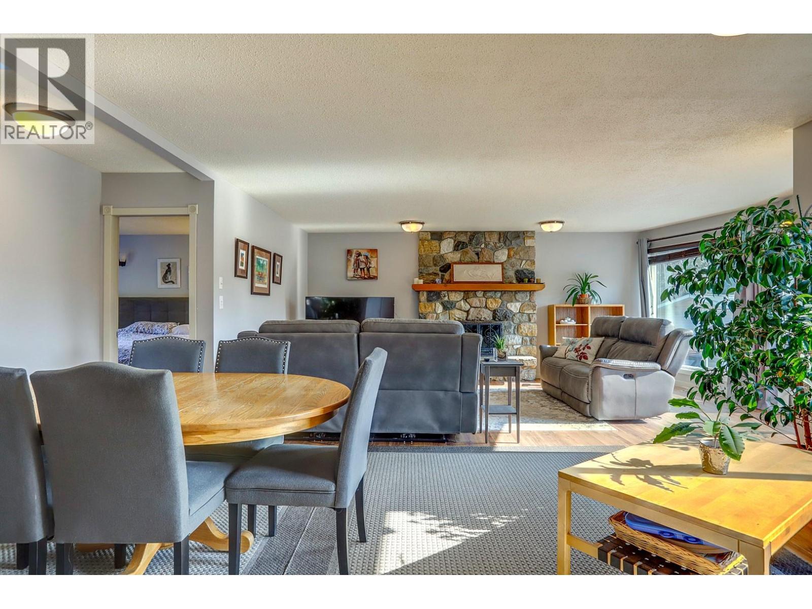 9401 Bel Air Drive, Coldstream, British Columbia  V1B 2A1 - Photo 15 - 10361410