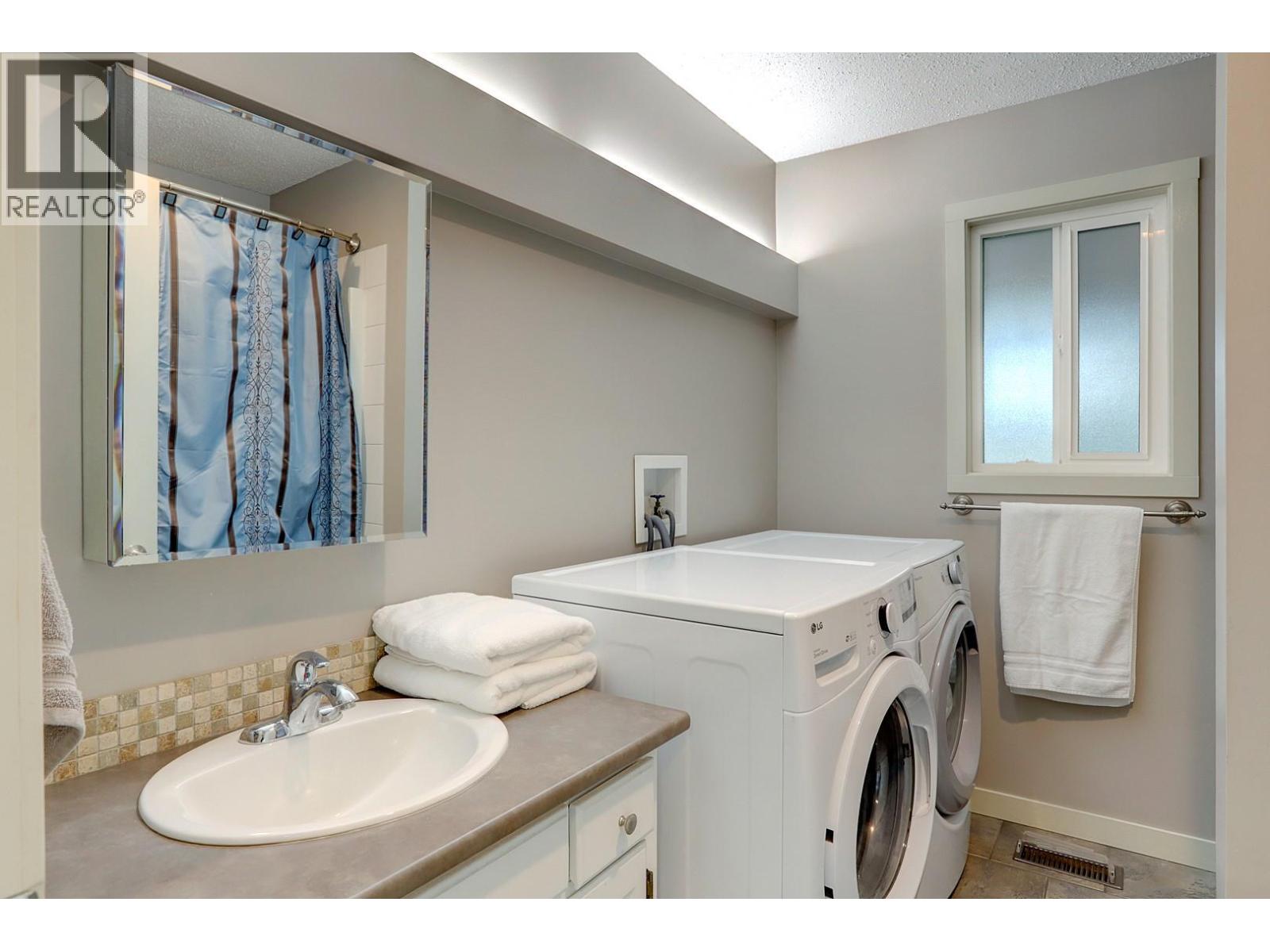 9401 Bel Air Drive, Coldstream, British Columbia  V1B 2A1 - Photo 40 - 10361410