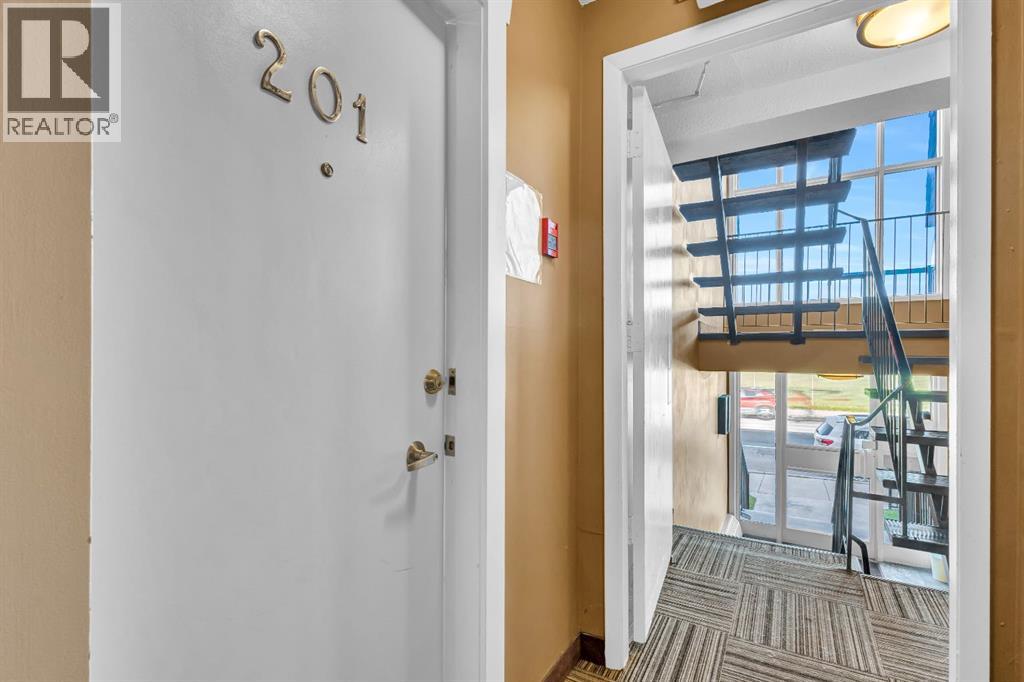 201, 2209 14 Street Sw, Calgary, Alberta  T2T 3T2 - Photo 4 - A2254259