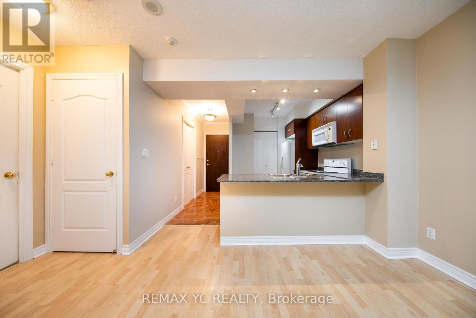 311 - 38 William Carson Crescent, Toronto, Ontario  M2P 2A1 - Photo 8 - C12382392