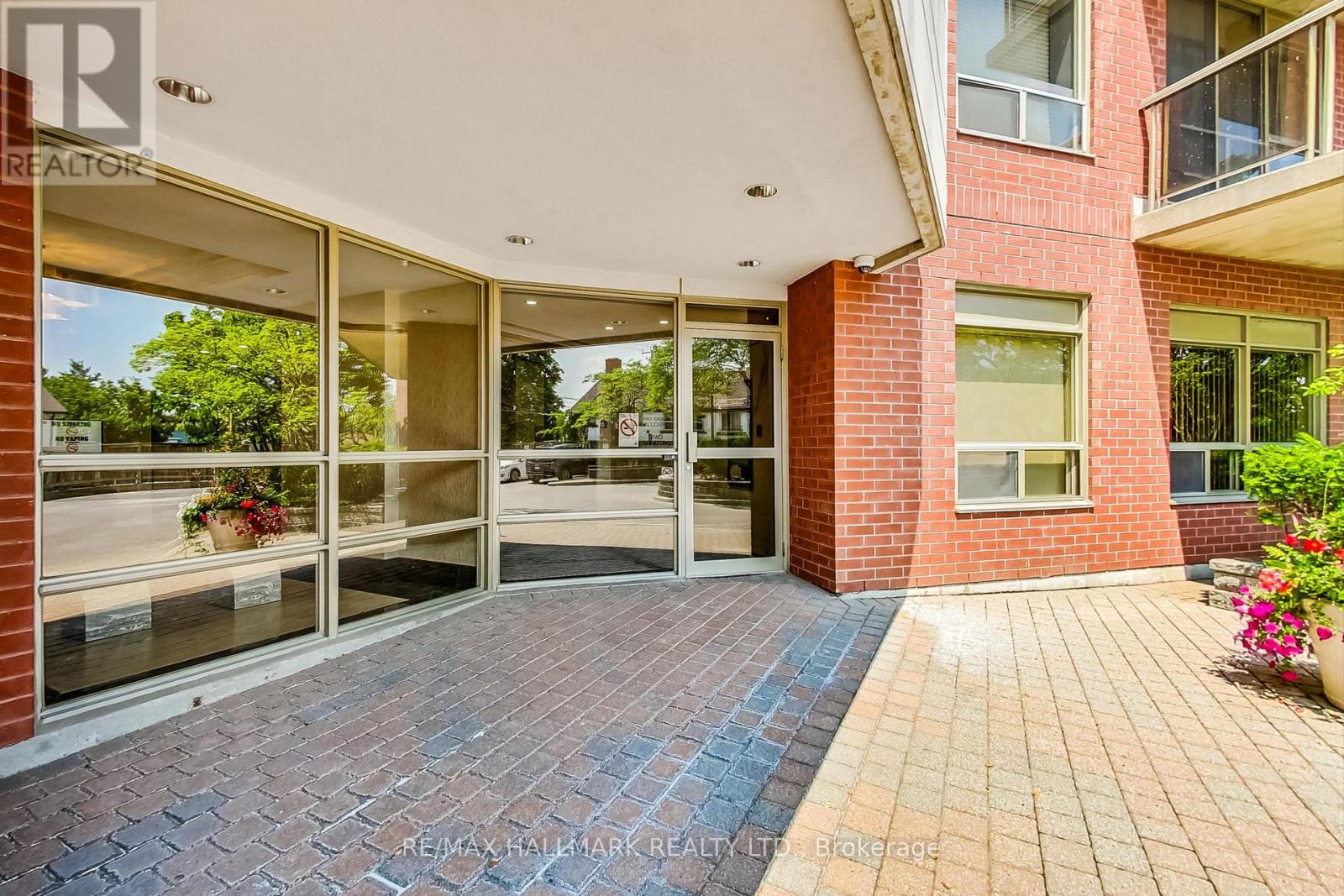 405 - 800 Sheppard Avenue W, Toronto, Ontario  M3H 6B4 - Photo 5 - C12382404