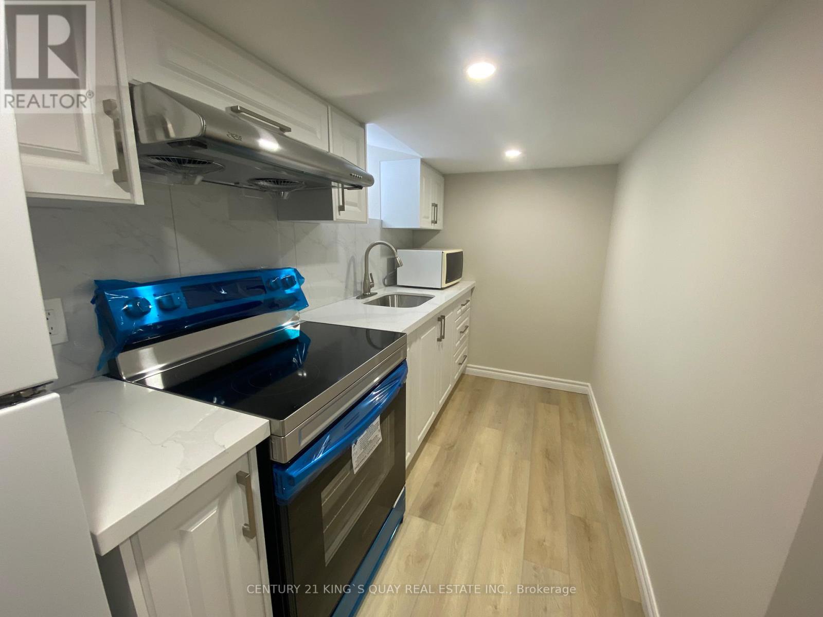 Lower - 54 Shilton Road, Toronto, Ontario  M1S 2J7 - Photo 7 - E12382379