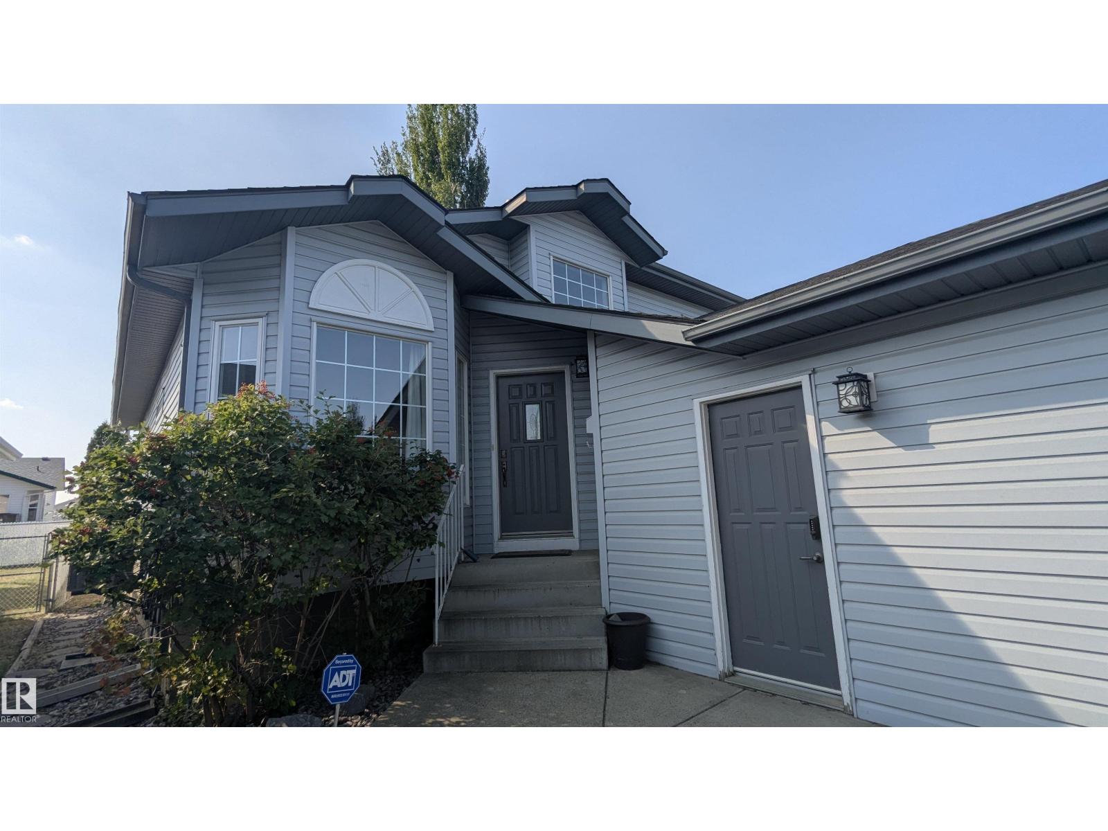 13817 131a Av Nw, Edmonton, Alberta  T5L 5A7 - Photo 2 - E4456162
