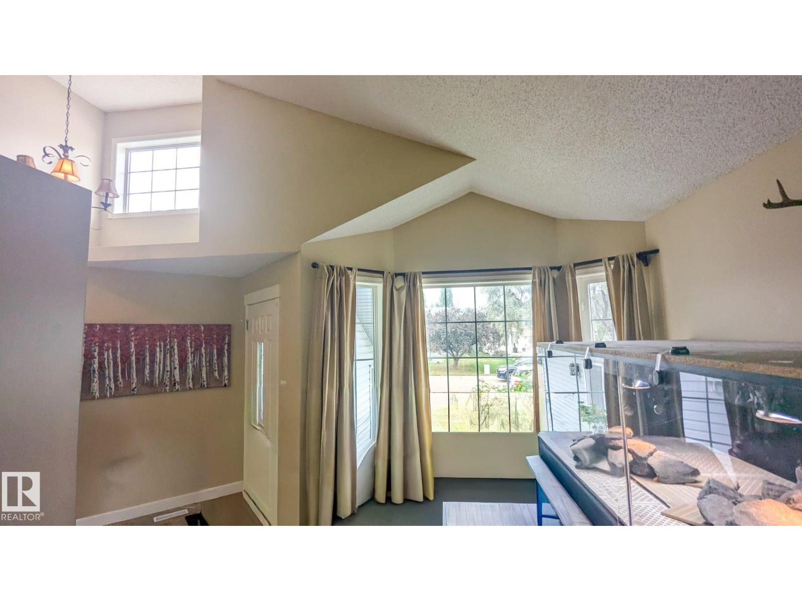 13817 131a Av Nw, Edmonton, Alberta  T5L 5A7 - Photo 3 - E4456162