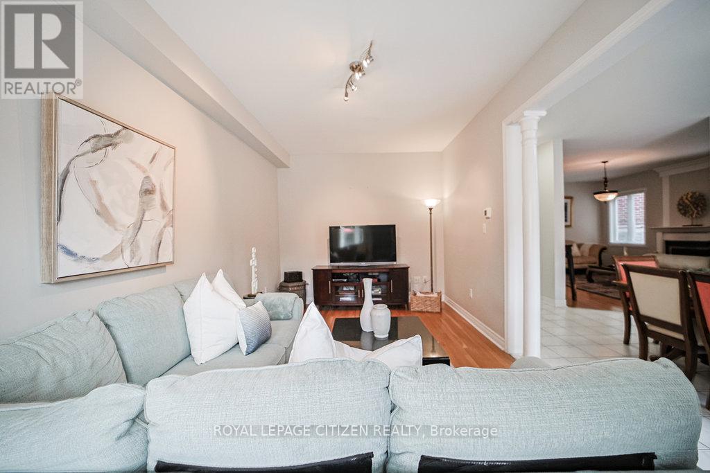 31 Burnhaven Avenue, Vaughan (Maple), Ontario  L6A 2P2 - Photo 19 - N12382457