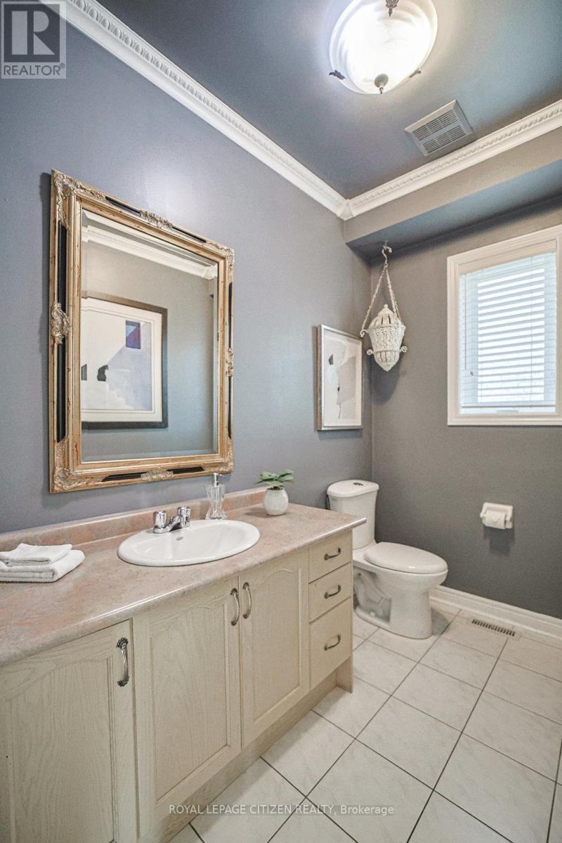 31 Burnhaven Avenue, Vaughan (Maple), Ontario  L6A 2P2 - Photo 20 - N12382457