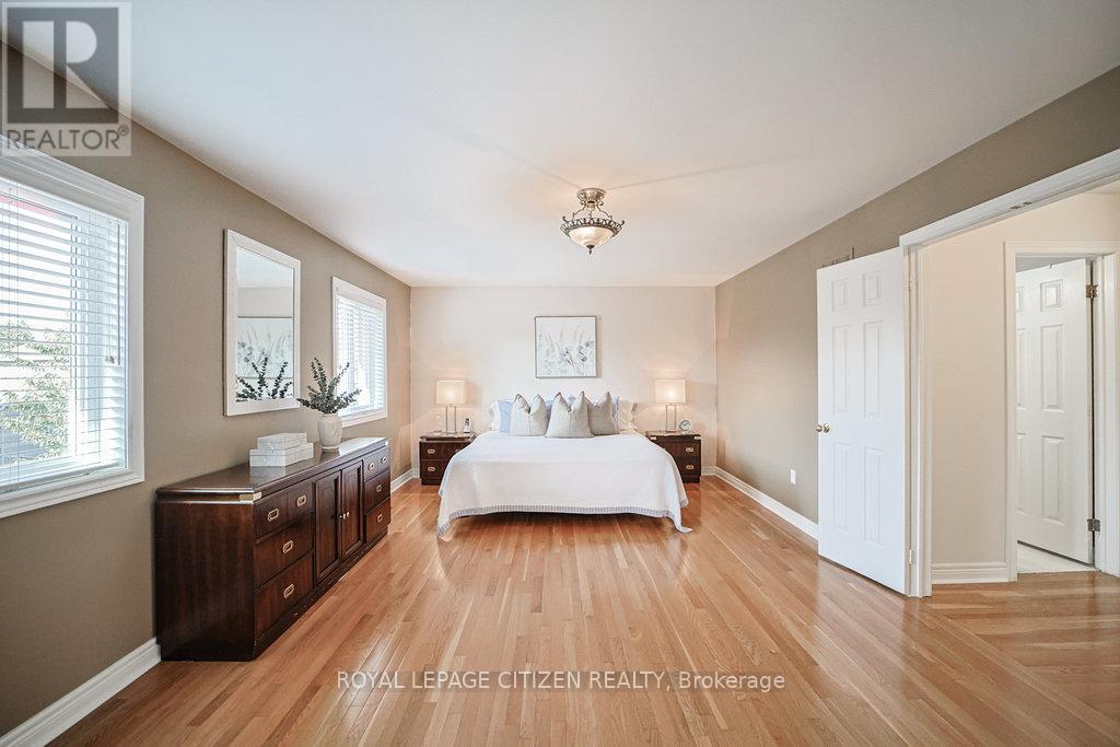 31 Burnhaven Avenue, Vaughan (Maple), Ontario  L6A 2P2 - Photo 24 - N12382457