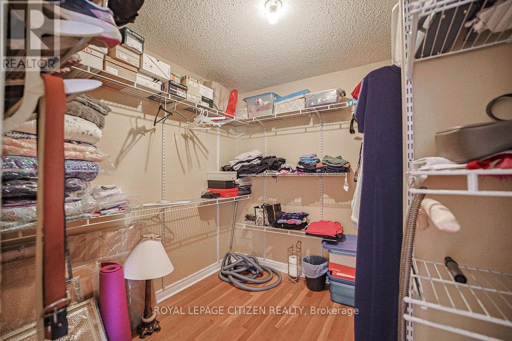 31 Burnhaven Avenue, Vaughan (Maple), Ontario  L6A 2P2 - Photo 36 - N12382457