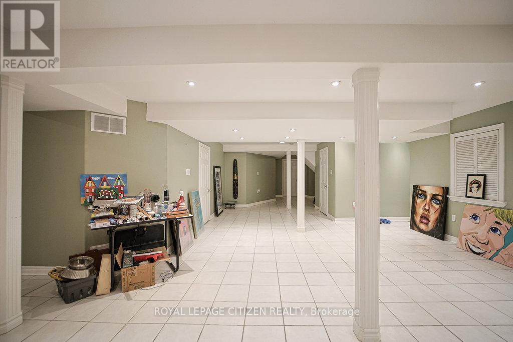 31 Burnhaven Avenue, Vaughan (Maple), Ontario  L6A 2P2 - Photo 40 - N12382457