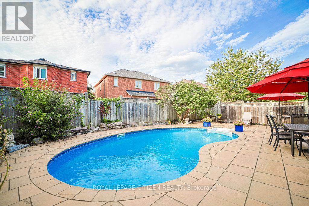 31 Burnhaven Avenue, Vaughan (Maple), Ontario  L6A 2P2 - Photo 46 - N12382457