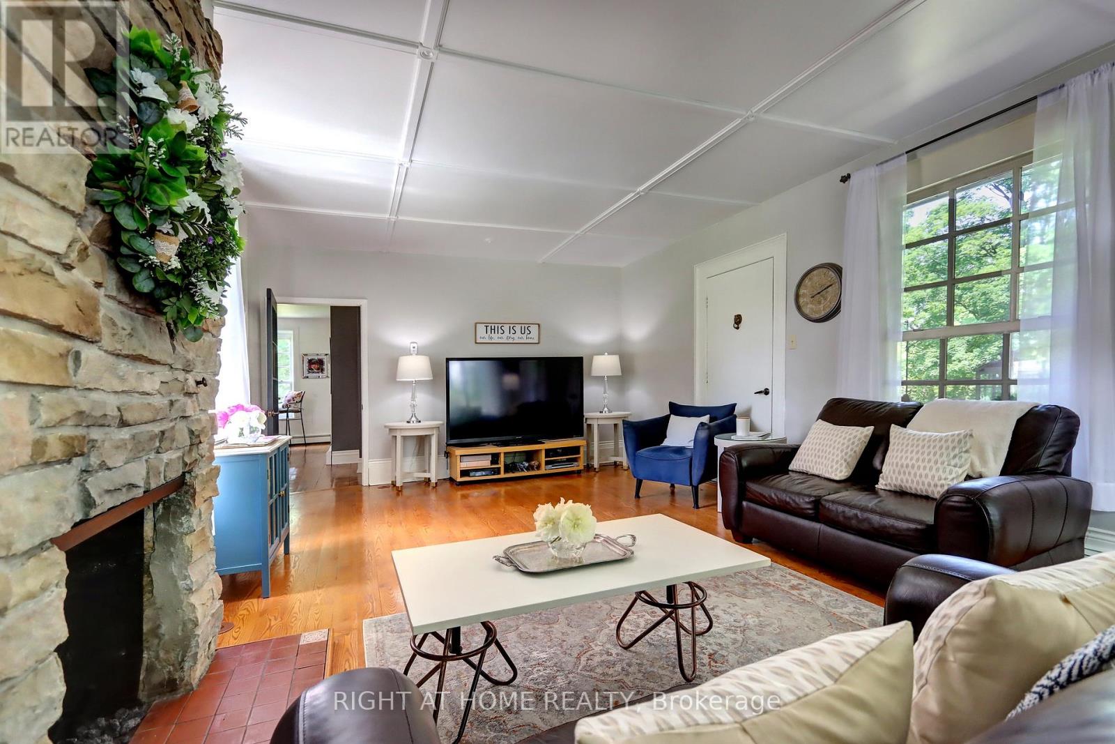 4 Stewarttown Road, Halton Hills, Ontario  L7G 4S5 - Photo 21 - W12382409