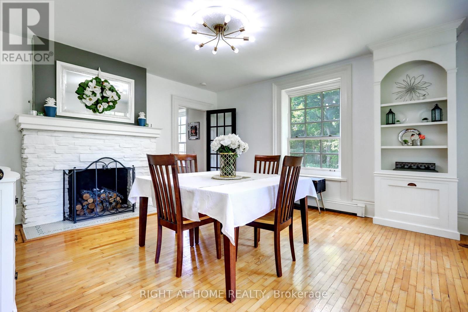 4 Stewarttown Road, Halton Hills, Ontario  L7G 4S5 - Photo 23 - W12382409