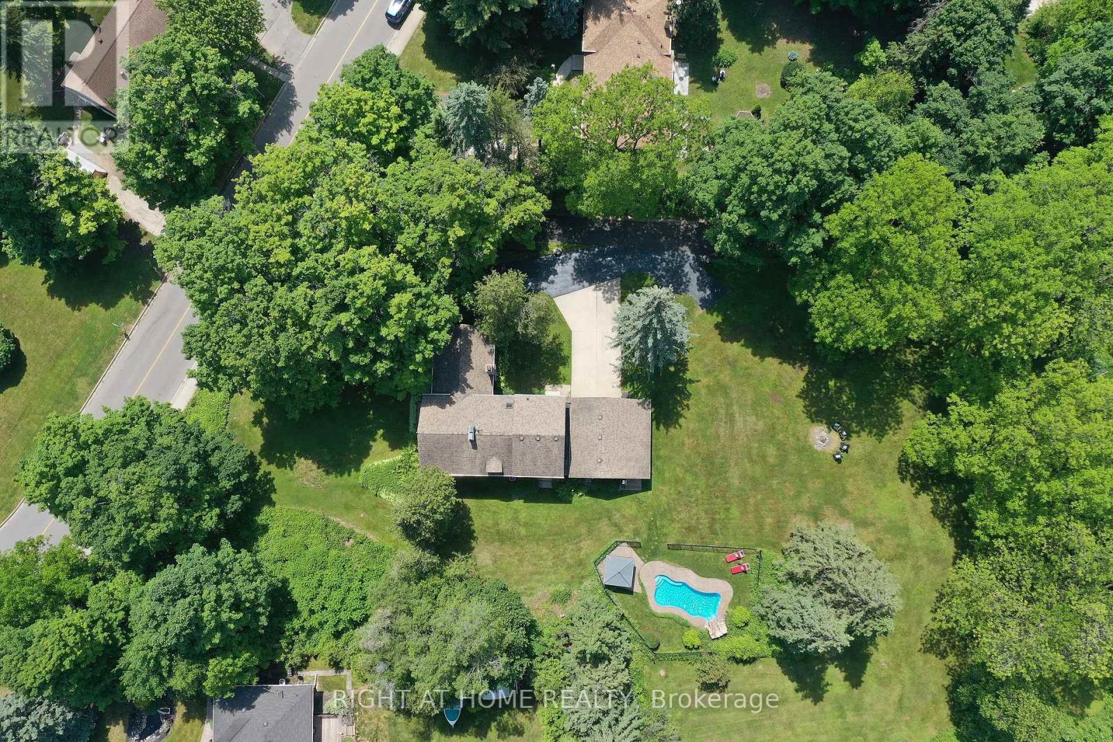 4 Stewarttown Road, Halton Hills, Ontario  L7G 4S5 - Photo 42 - W12382409