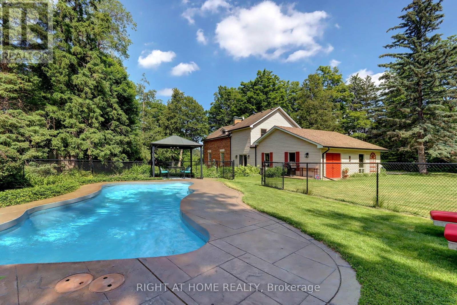 4 Stewarttown Road, Halton Hills, Ontario  L7G 4S5 - Photo 46 - W12382409