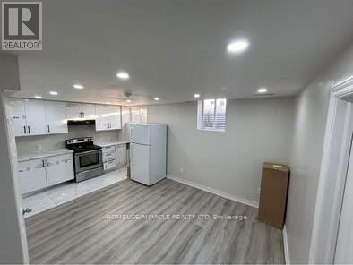 Bsmt - 92 Evalene Court, Brampton, Ontario  L6Z 2Z7 - Photo 3 - W12382468