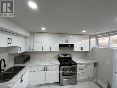 Bsmt - 92 Evalene Court, Brampton, Ontario  L6Z 2Z7 - Photo 5 - W12382468