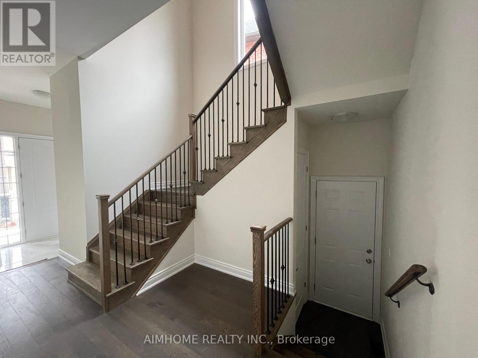 3453 Mosley Gate S, Oakville, Ontario  L6H 0Y8 - Photo 13 - W12359592