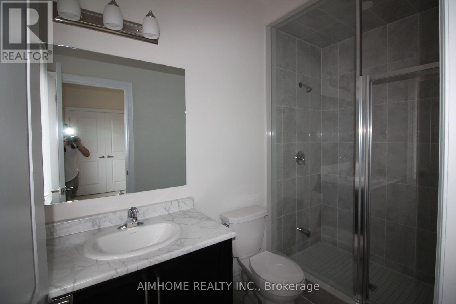 3453 Mosley Gate S, Oakville, Ontario  L6H 0Y8 - Photo 25 - W12359592