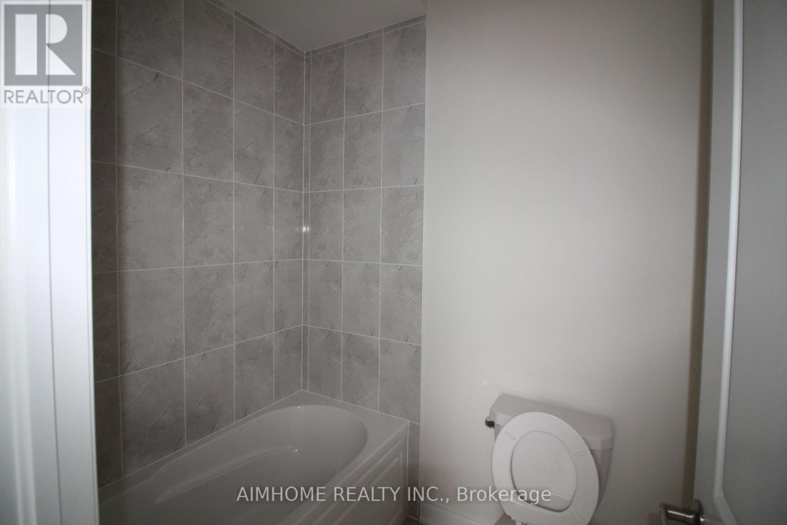 3453 Mosley Gate S, Oakville, Ontario  L6H 0Y8 - Photo 26 - W12359592