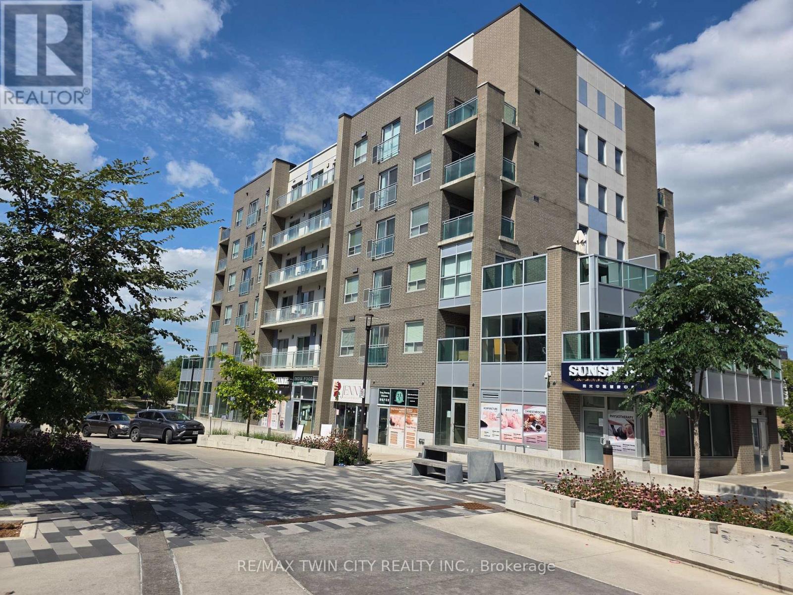 H505 - 62 Balsam Street, Waterloo, Ontario  N2L 3H2 - Photo 1 - X12382435