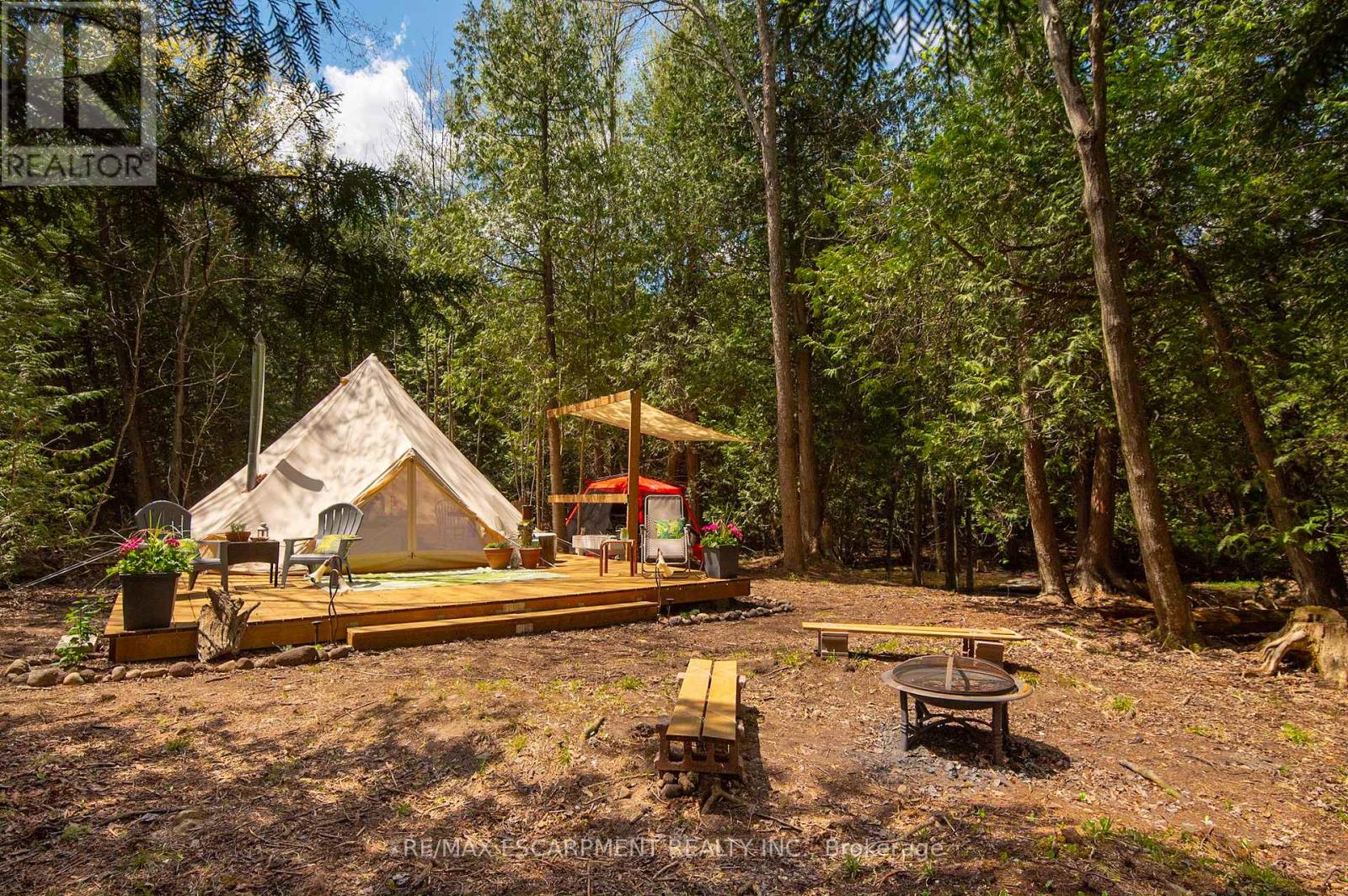 302783 Douglas Street, West Grey, Ontario  N0G 1R0 - Photo 48 - X12382452