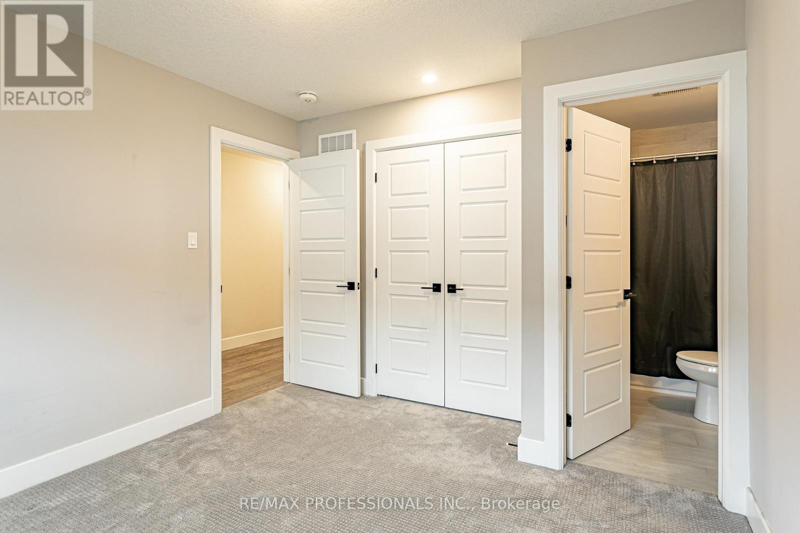 3328 Oriole Drive, London South, Ontario  N6M 0K1 - Photo 15 - X12380107