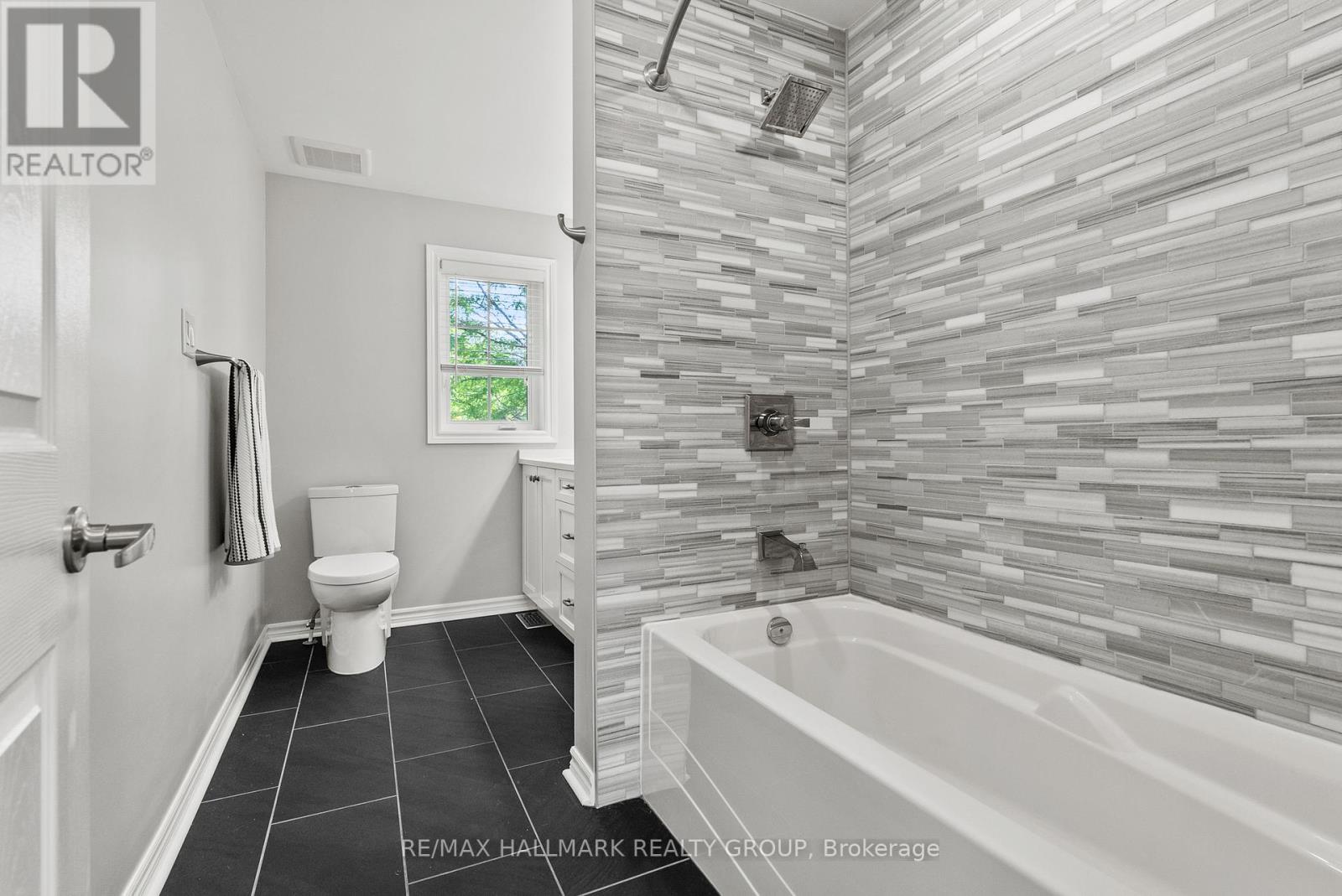 738 Tramontana Place, Ottawa, Ontario  K2S 0E7 - Photo 13 - X12382474