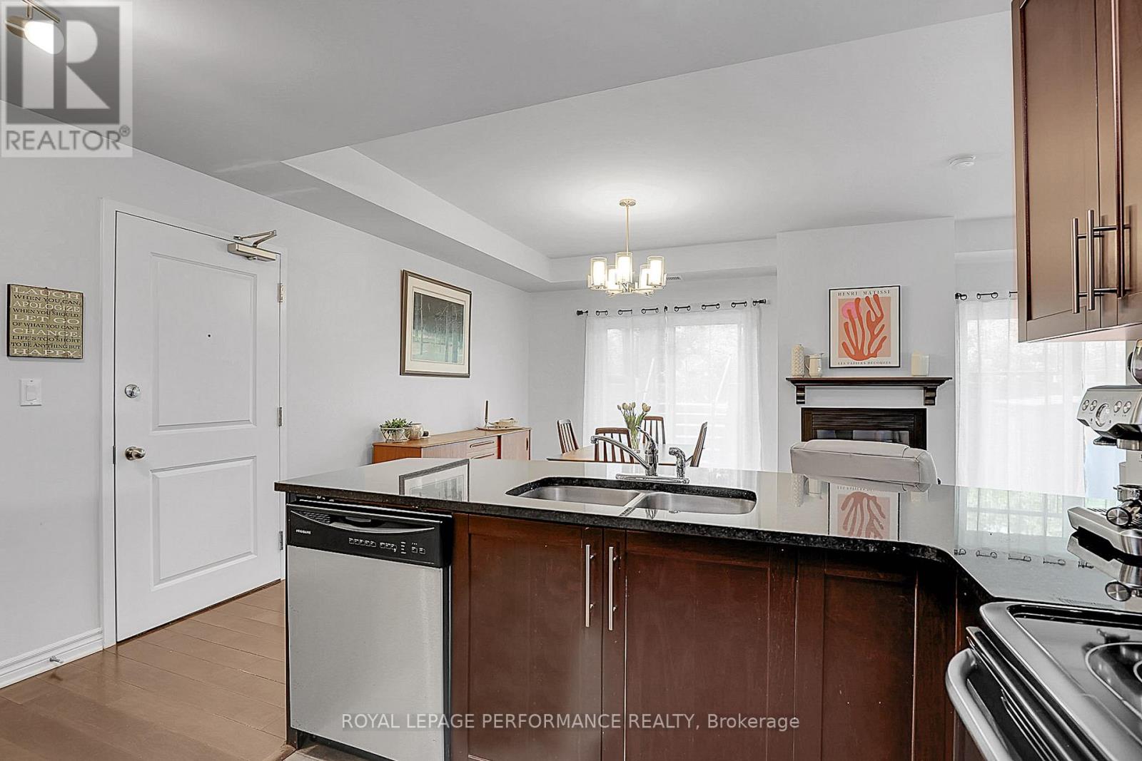 2 - 40 Prestige Circle, Ottawa, Ontario  K4A 0W9 - Photo 14 - X12382487