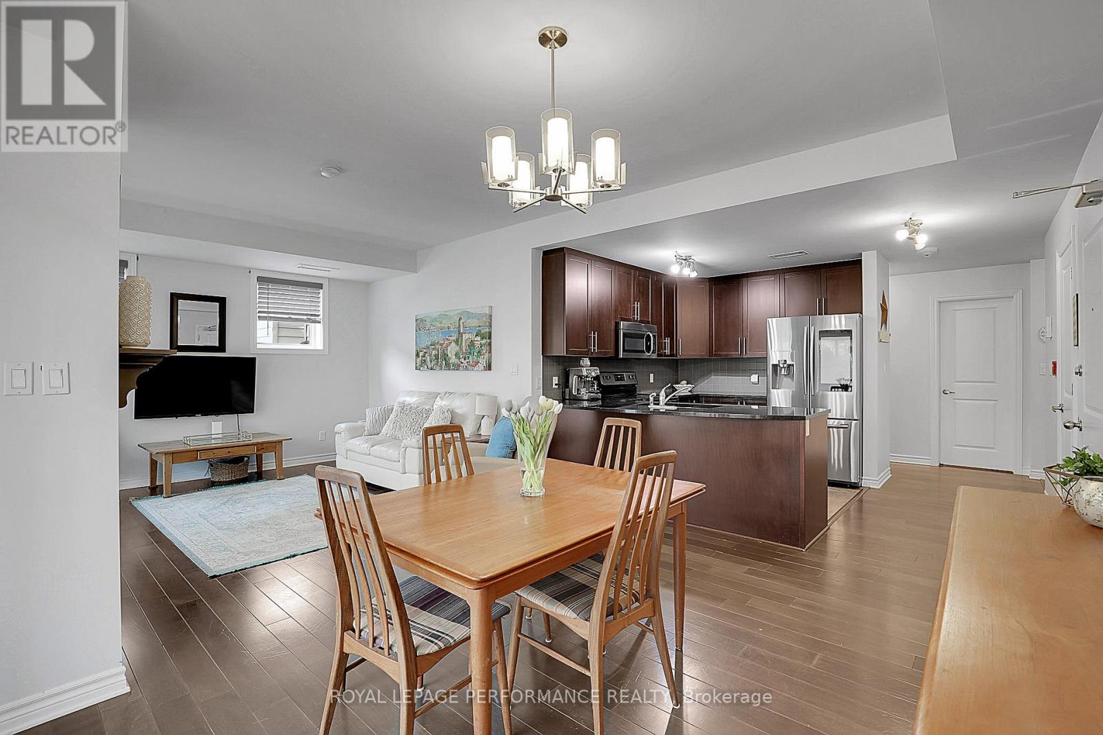 2 - 40 Prestige Circle, Ottawa, Ontario  K4A 0W9 - Photo 5 - X12382487