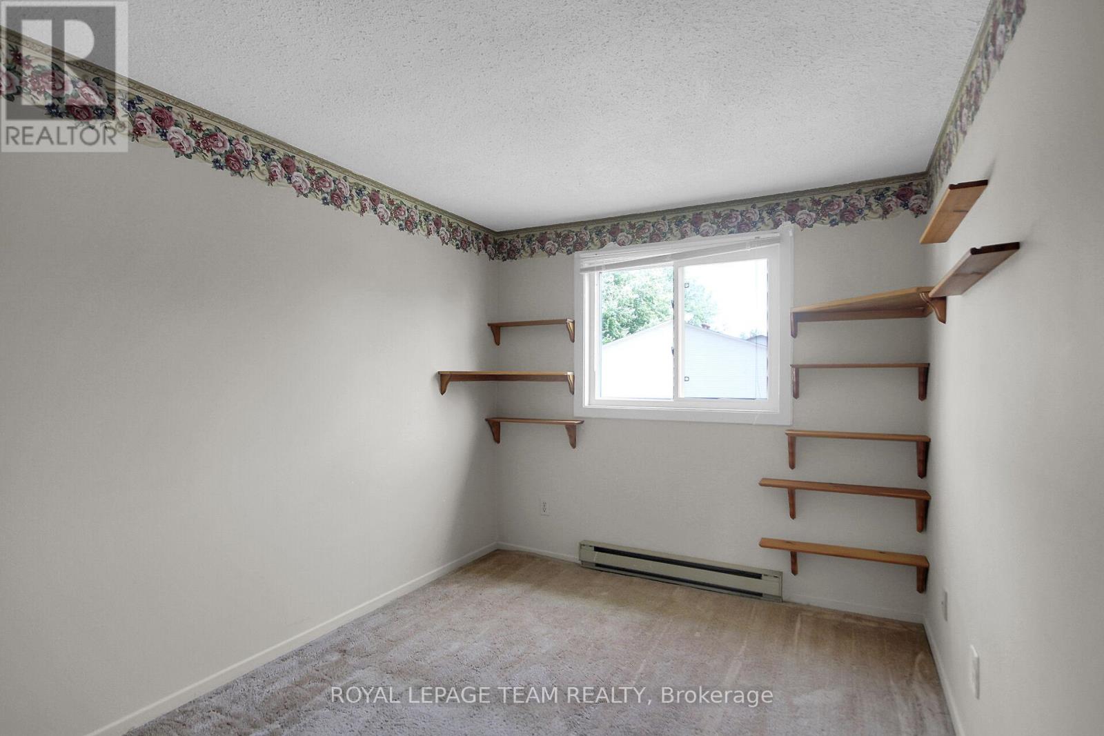 F - 23 Sonnet Crescent, Ottawa, Ontario  K2H 8W8 - Photo 16 - X12382490