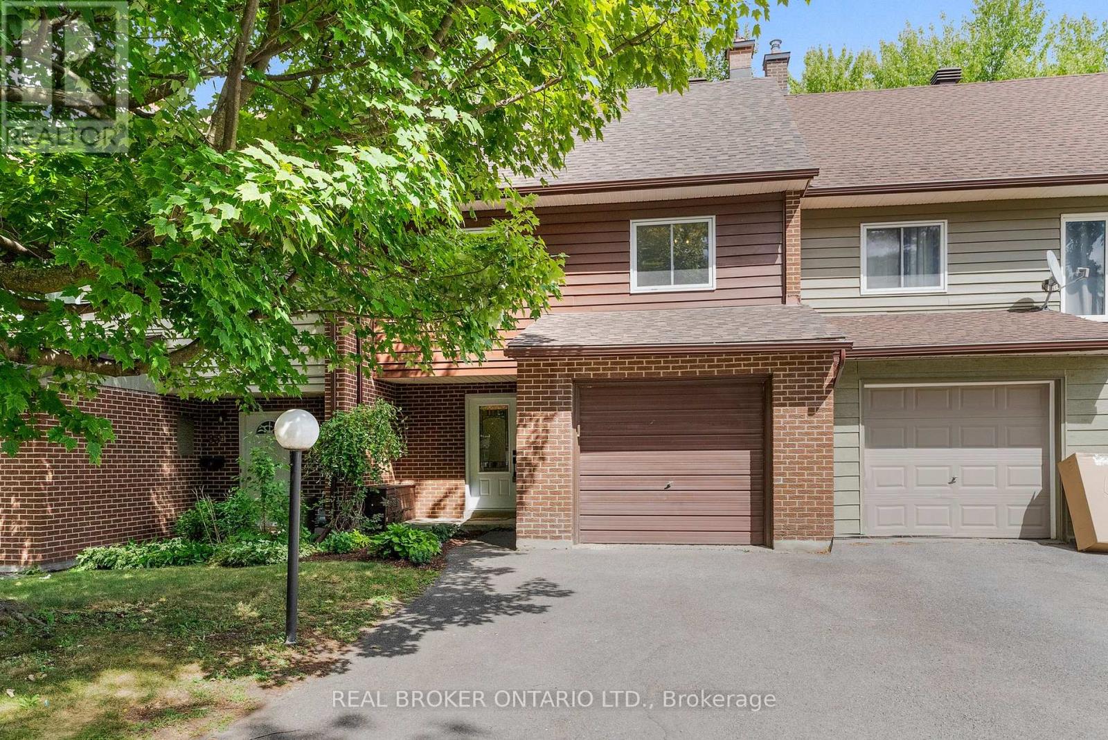 83 E GLEN PARK DRIVE, Ottawa, Ontario