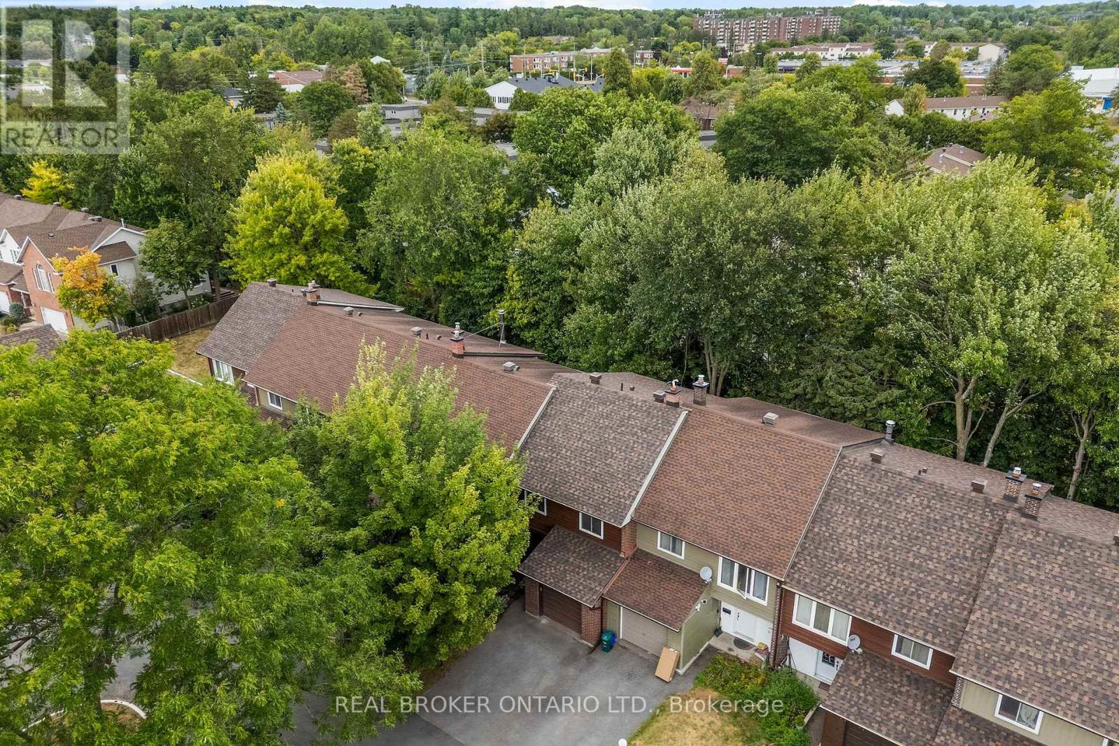 83 E Glen Park Drive, Ottawa, Ontario  K1B 3Z1 - Photo 37 - X12382494