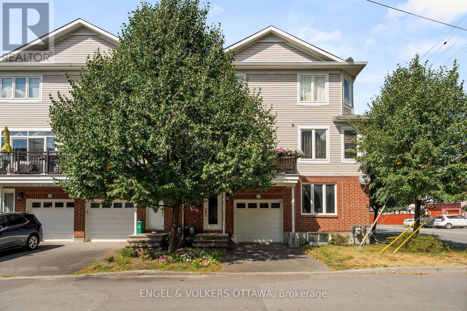 Property at 1137 ROCKINGHAM AVENUE image 1