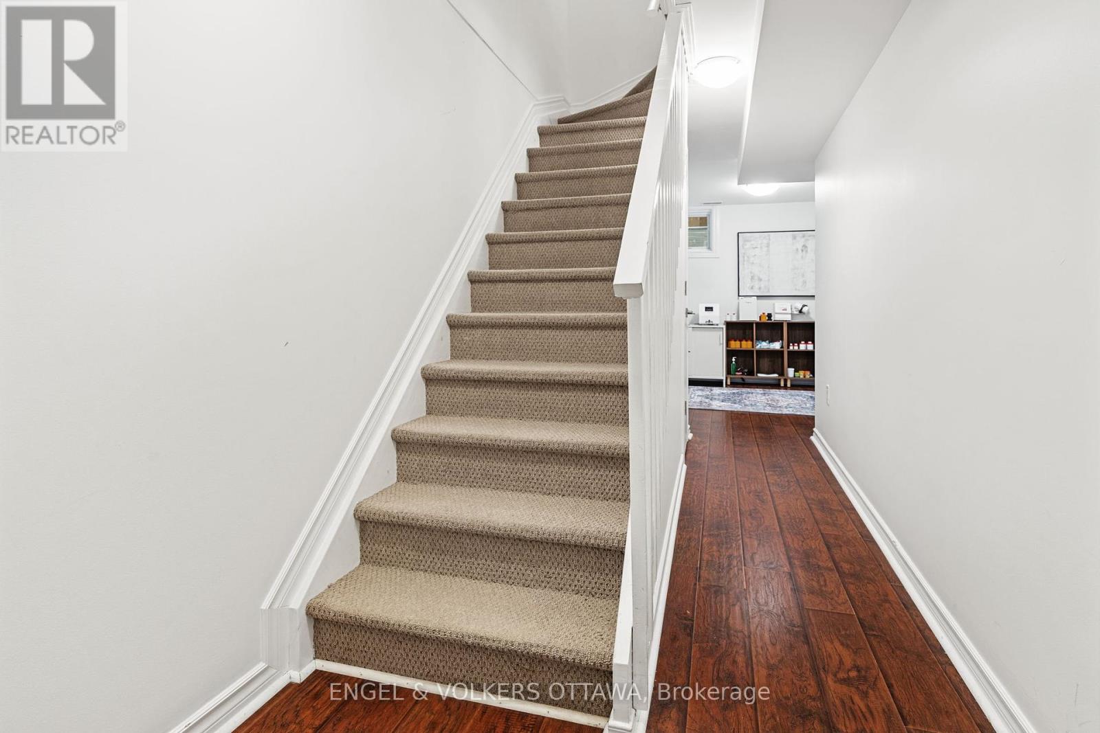 1137 Rockingham Avenue, Ottawa, Ontario  K1H 8A4 - Photo 33 - X12382498