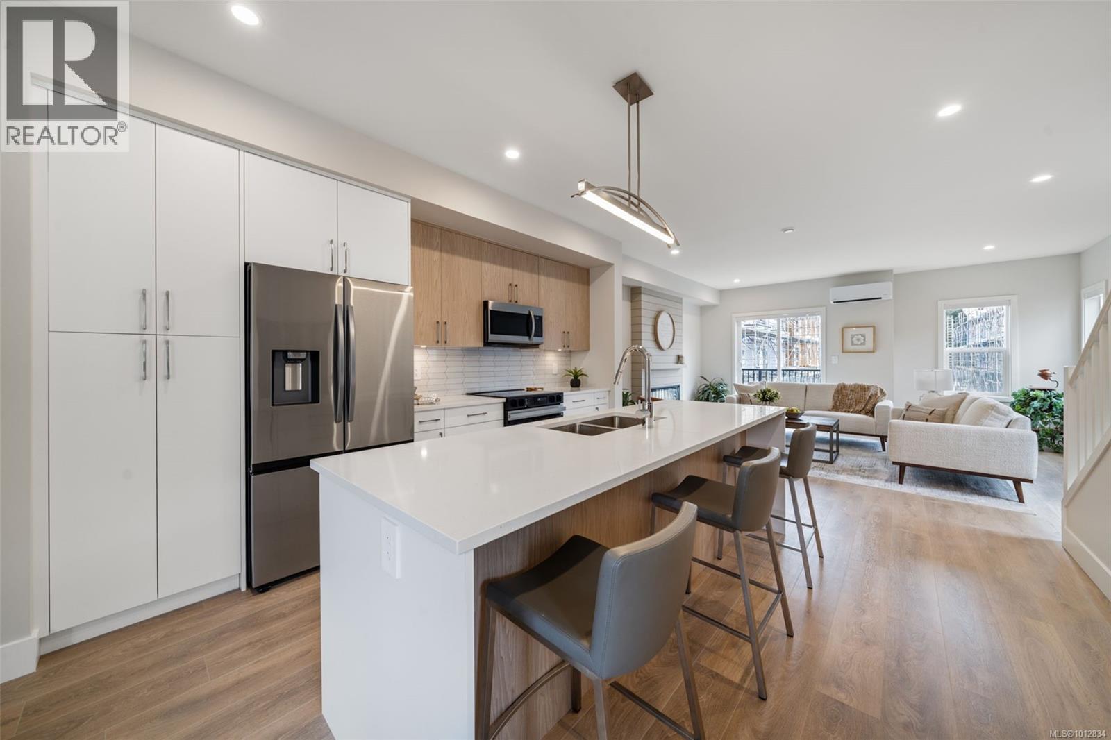 1204 Arcadiawood Crt, Langford, British Columbia  V9C 0V5 - Photo 8 - 1012834