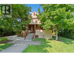 1097 9 Avenue NE, salmon arm, British Columbia