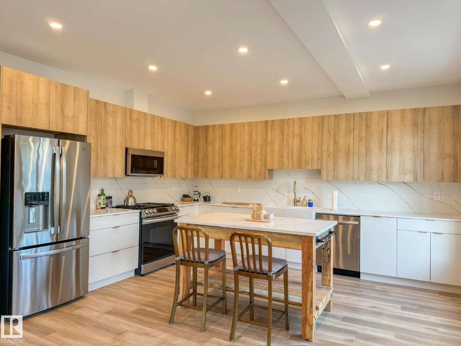 9607 72 Av Nw, Edmonton, Alberta  T6E 0Y7 - Photo 2 - E4456170