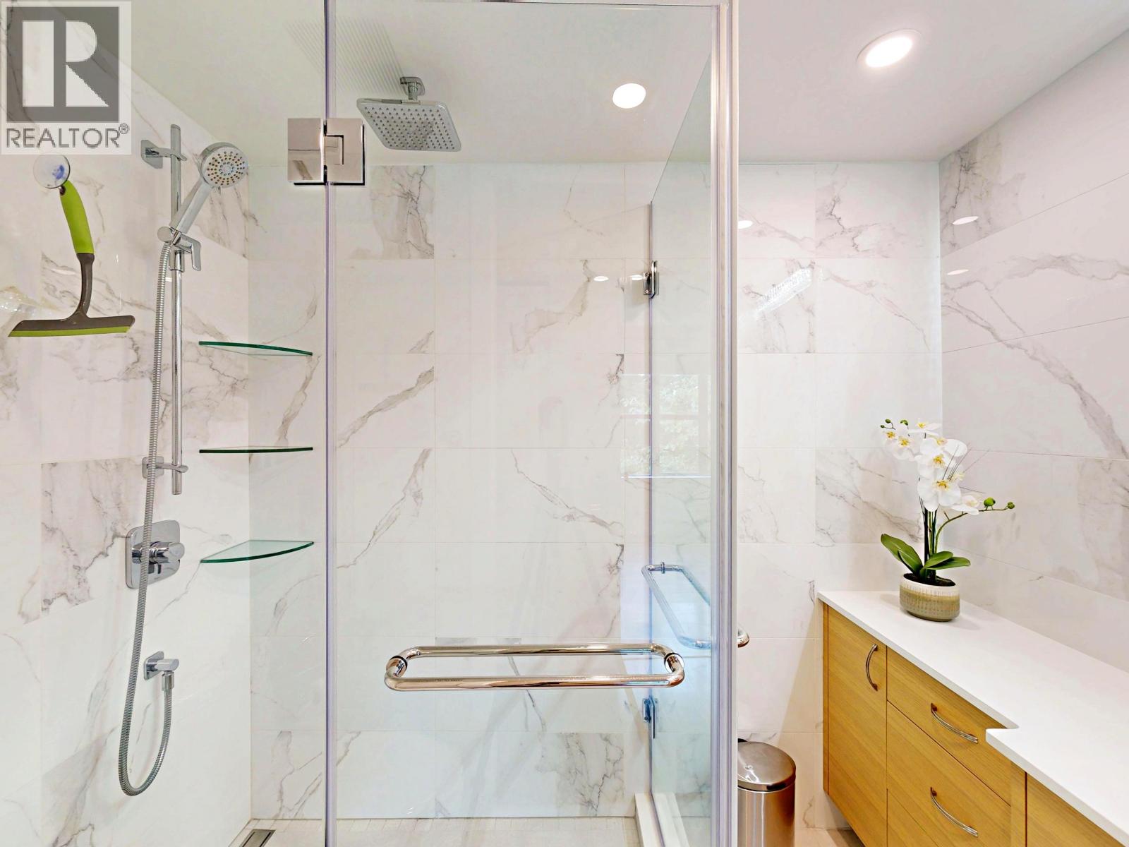 202 1555 Eastern Avenue, North Vancouver, British Columbia  V7L 3G2 - Photo 27 - R3043542