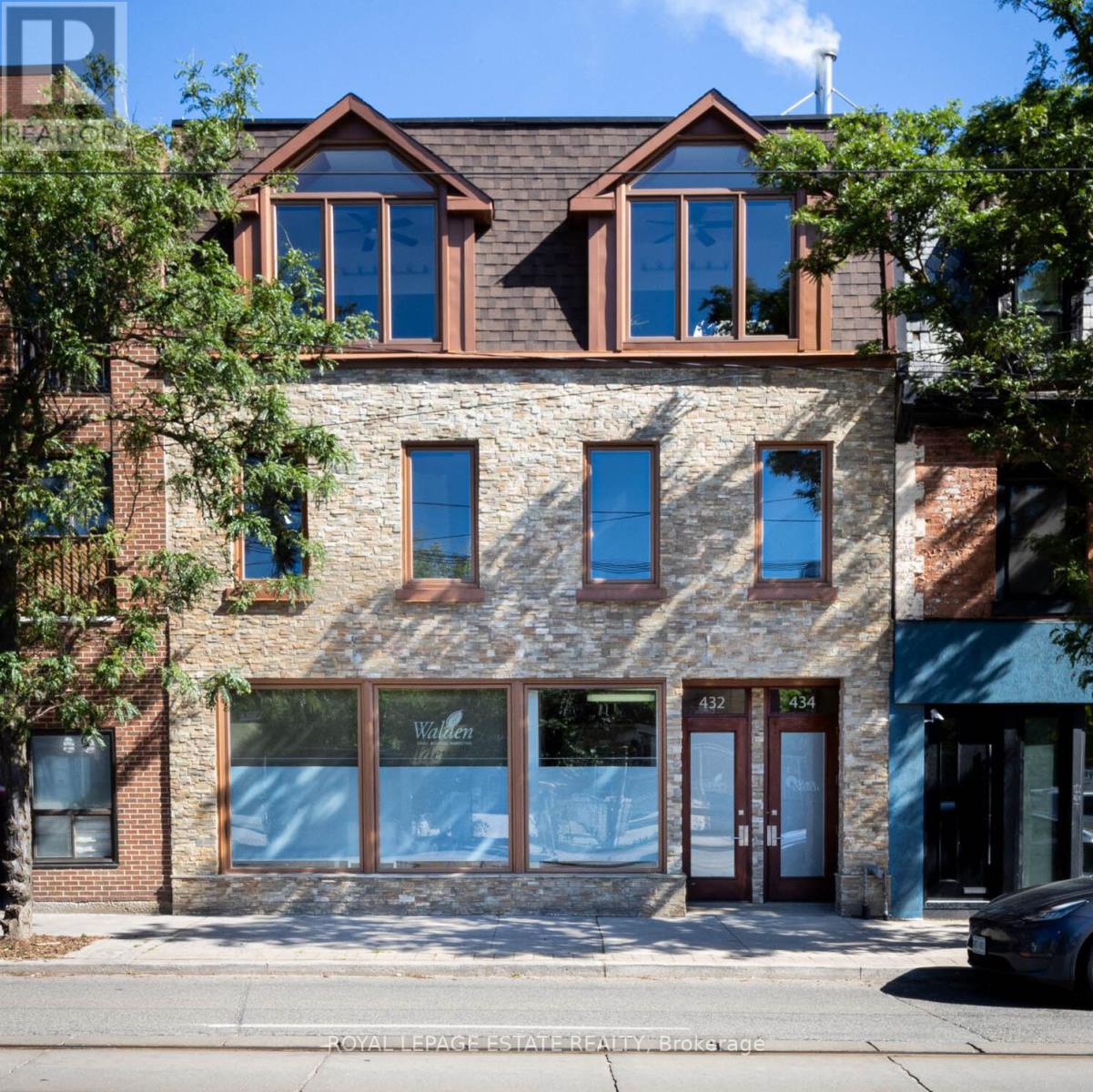 432/434 Queen Street E, Toronto (Regent Park), Ontario  M5A 1T4 - Photo 1 - C12382476