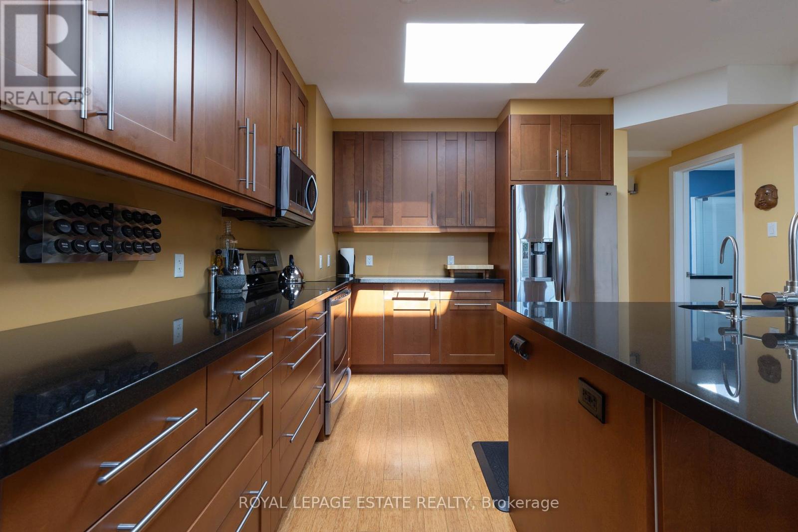 432/434 Queen Street E, Toronto (Regent Park), Ontario  M5A 1T4 - Photo 34 - C12382476
