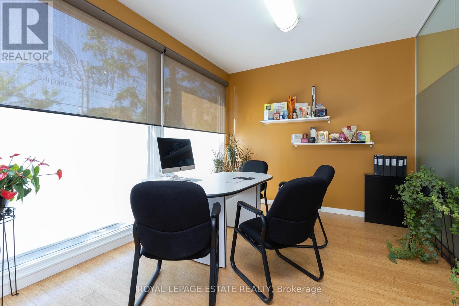 432/434 Queen Street E, Toronto (Regent Park), Ontario  M5A 1T4 - Photo 4 - C12382476