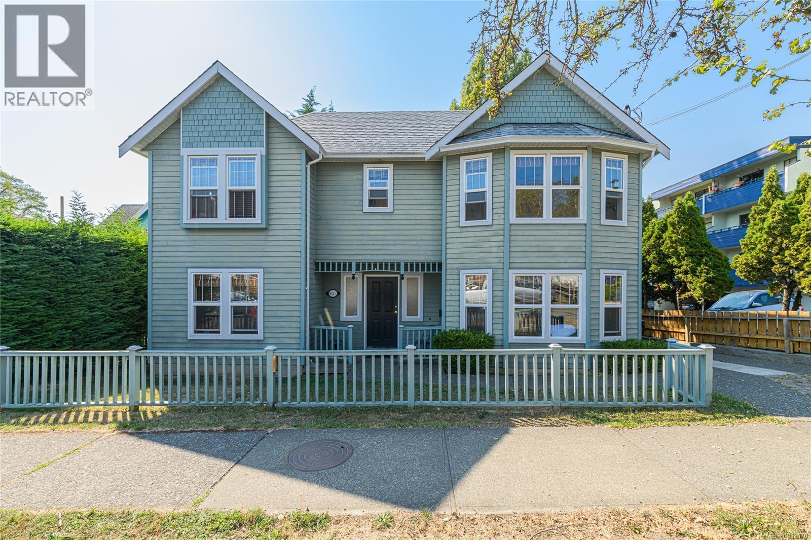 Property at 655 Sumas St image 1