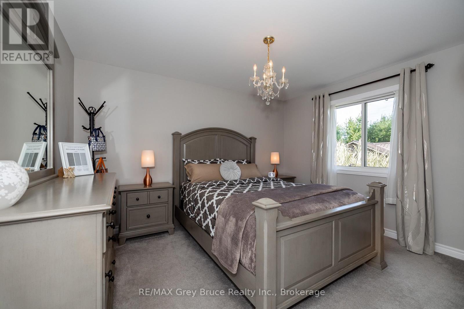 135 Mccullough Lake Drive, Chatsworth, Ontario  N0H 2V0 - Photo 16 - X12382123