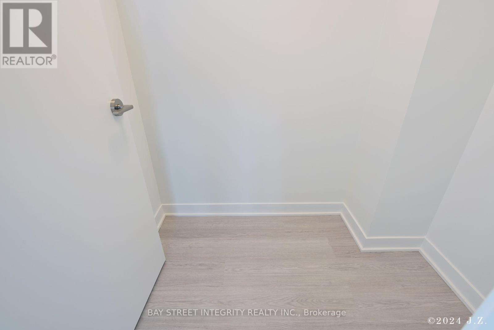 403 - 185 Alberta Avenue, Toronto, Ontario  M6C 1C5 - Photo 14 - C12382513