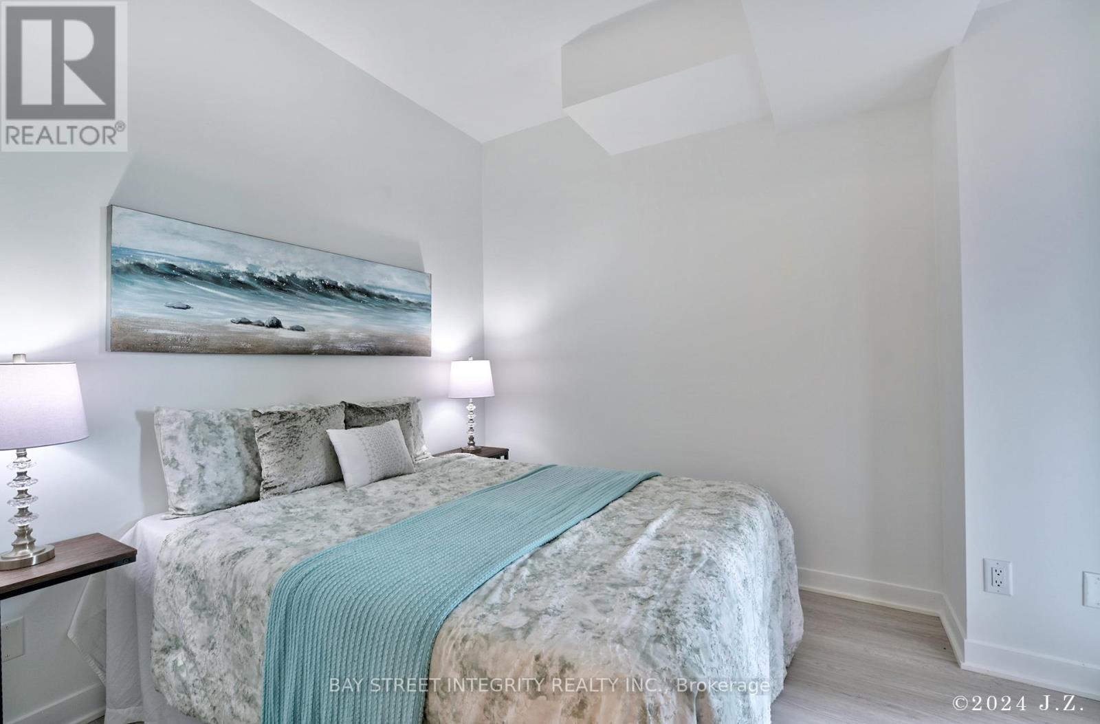 403 - 185 Alberta Avenue, Toronto, Ontario  M6C 1C5 - Photo 16 - C12382513