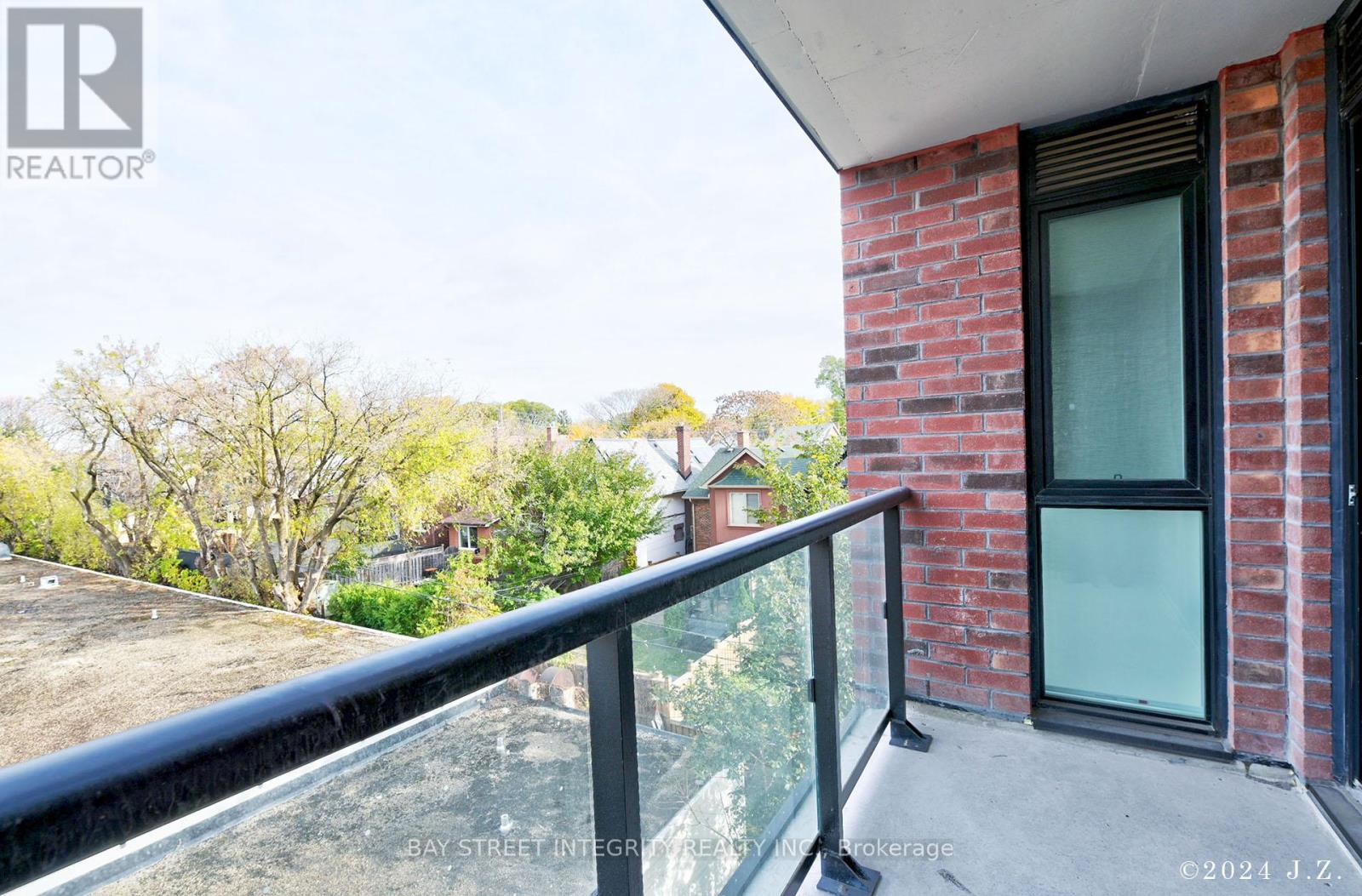 403 - 185 Alberta Avenue, Toronto, Ontario  M6C 1C5 - Photo 18 - C12382513